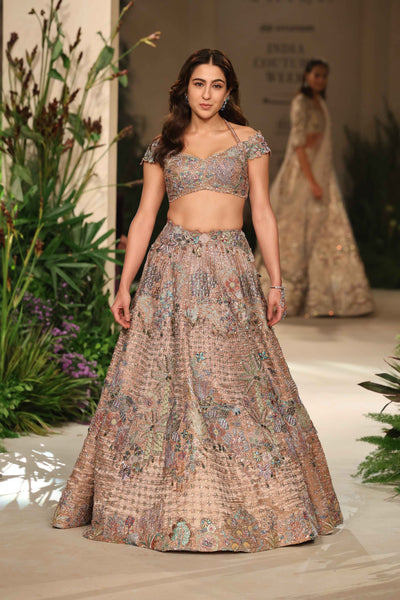 Sara Ali Khan in Wild at Heart: A Showstopping Moment at India Couture Week