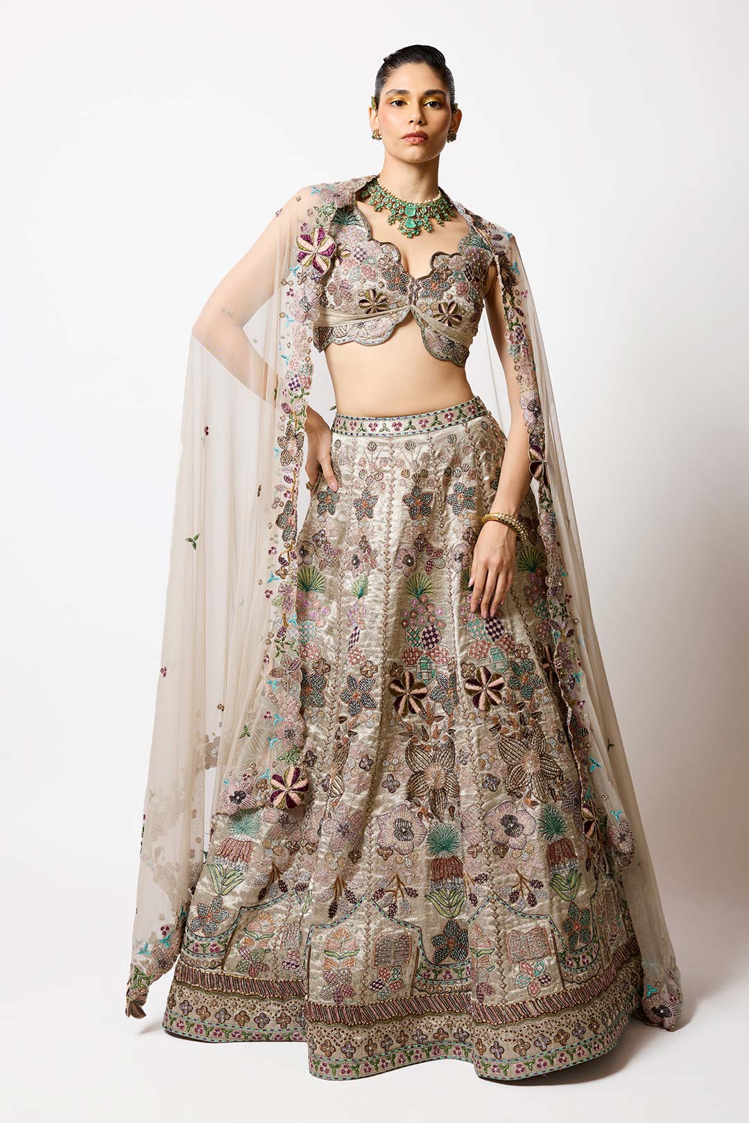 Woman wearing Aisha Rao Matilda Silver -Gold Applique Embellished Banarasi Tissue