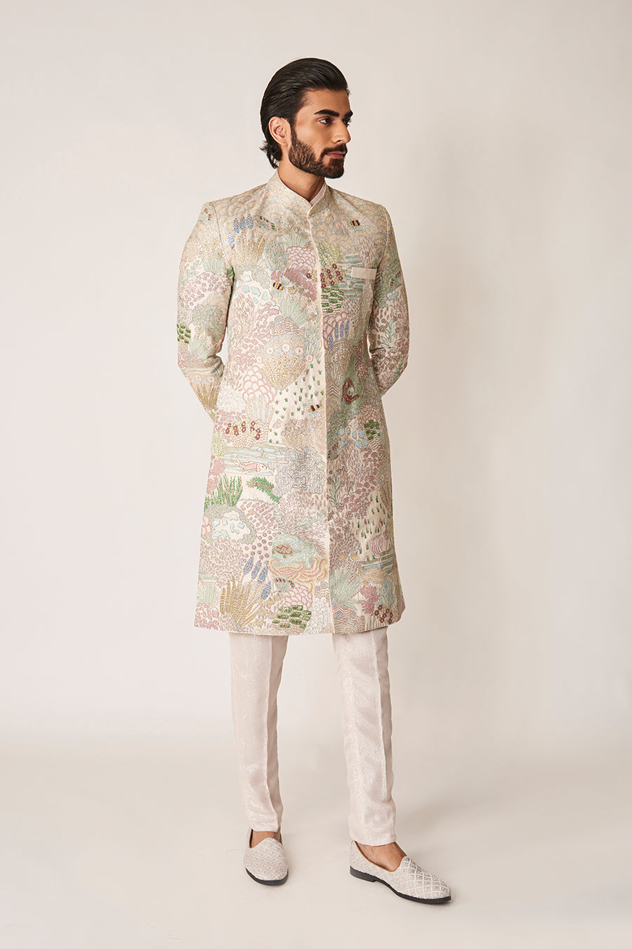 Sherwani and kurta pants silhouette right view