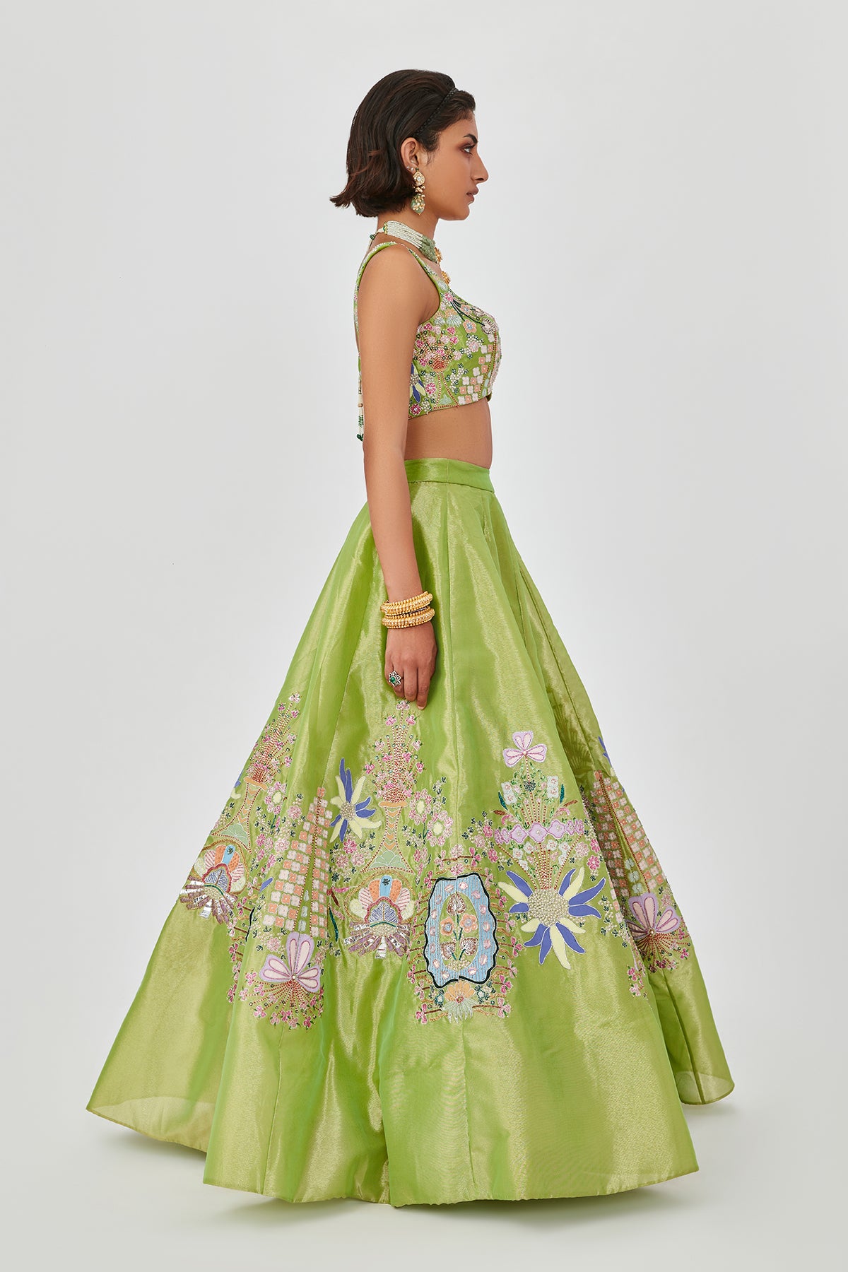 Lehenga flare and blouse fit with flowing dupatta.