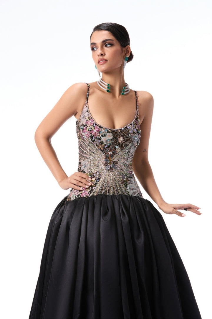 Sunflair - Black taffeta satin gown