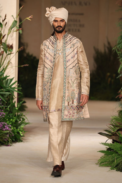 Front-open detail shot of the raw silk sleeveless long jacket.