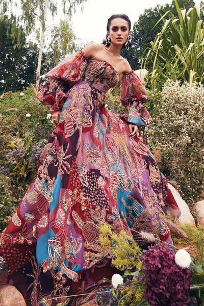 Aisha Rao puff sleeve gown right side in organza fabric