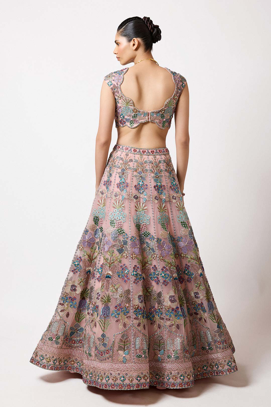 Baby pink applique motif and texture right close-up