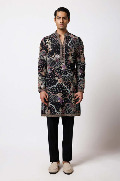 Men wearing Aisha Rao Matilda Black Applique Embellished Scallop Organza Kurta