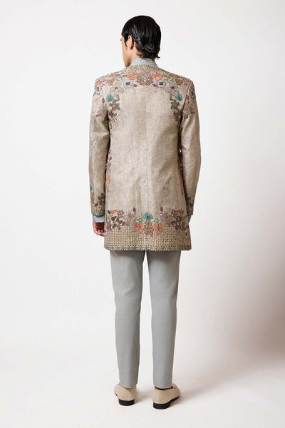 Embroidery and Banarasi detailing close-up right profile