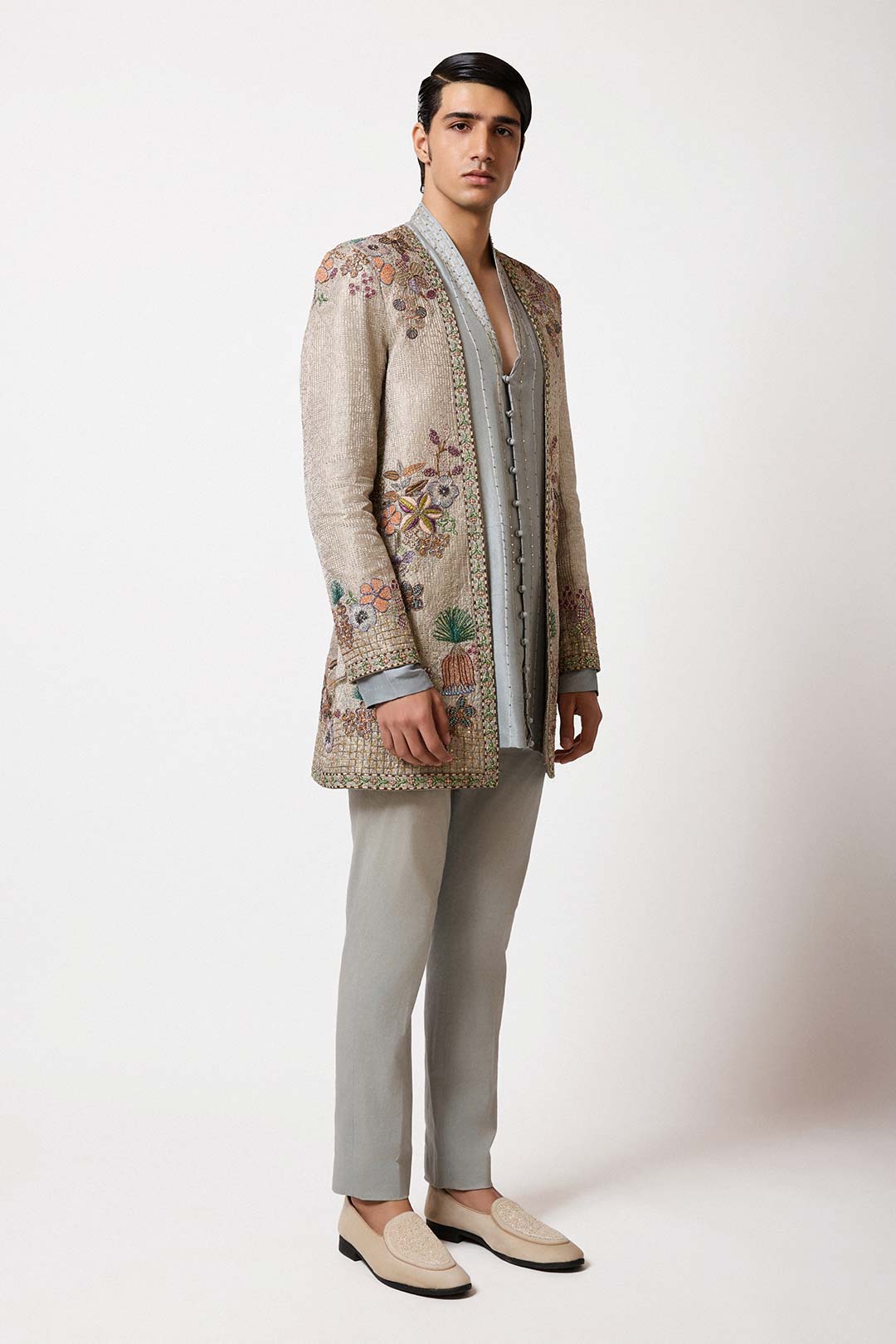 Aisha Rao grey-blue embellished tissue lehenga front look