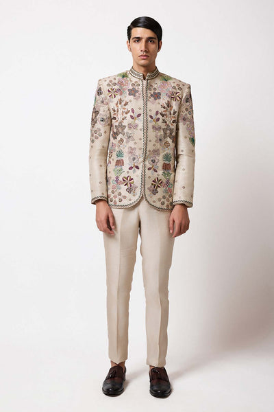 Woman wearing Aisha Rao Matilda Pastel Ivory Applique Embellished Raw Silk