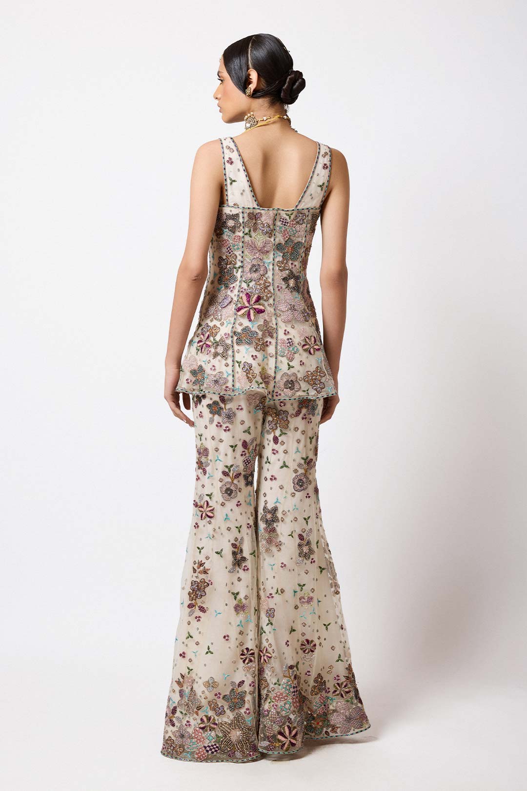 Net texture and panel work detail close-up front view