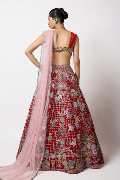 Front neckline and flower embroidery close-up red outfit