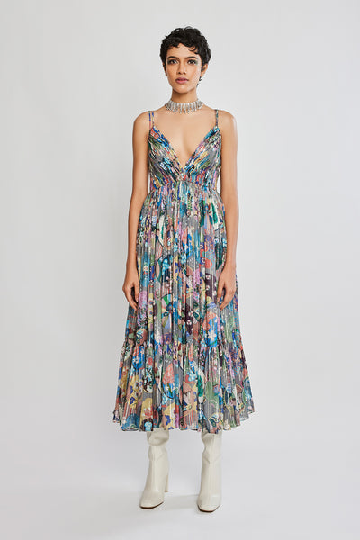 Front view of Trencadís grey georgette dobby circle gathered midi dress