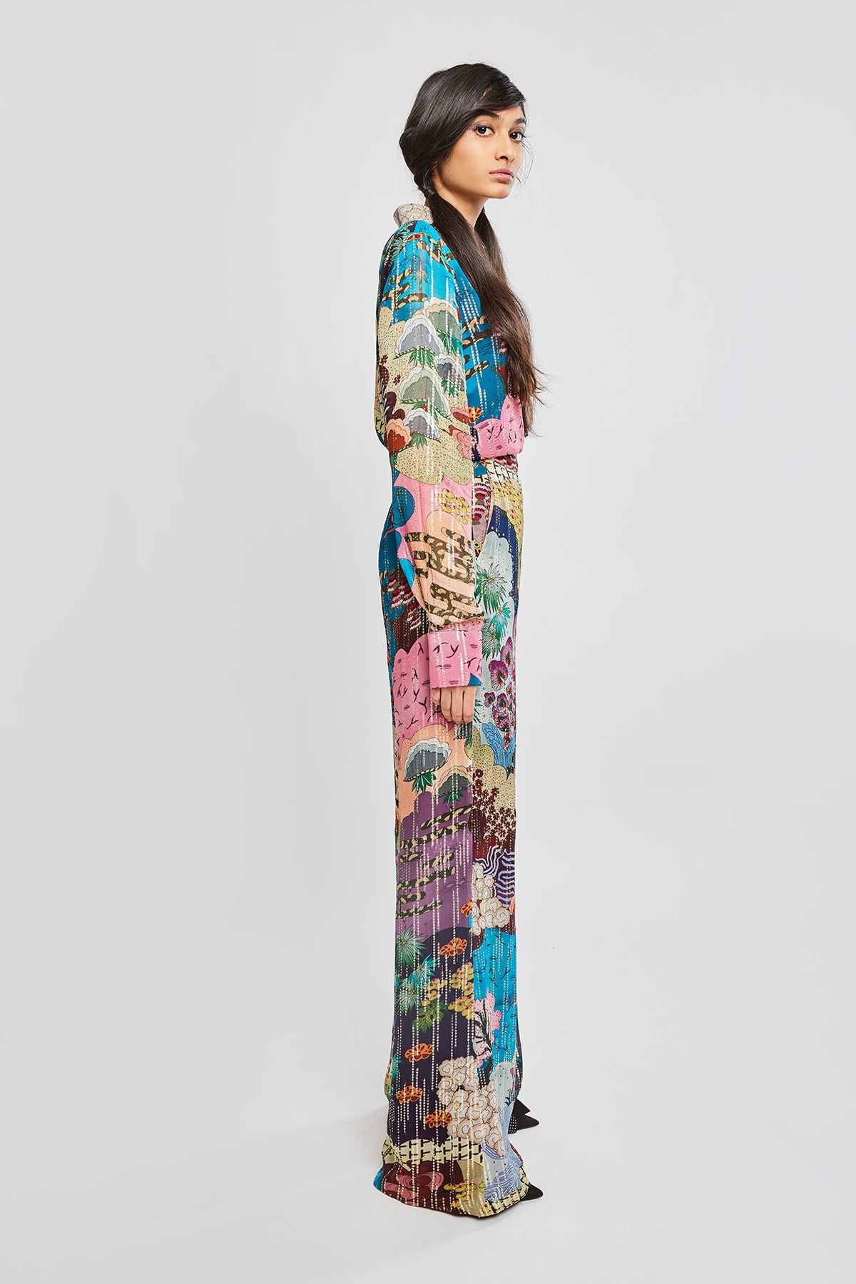 Right side view of dobby maze shirt with pants