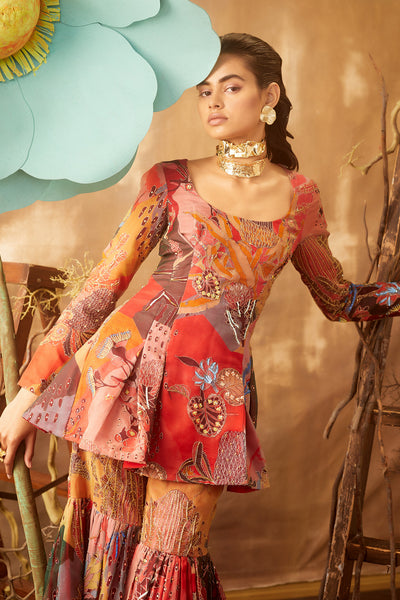 Close-up of left side print and dupatta details