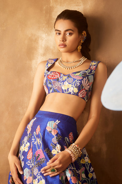 Close-up of left side appliqué and dupatta details