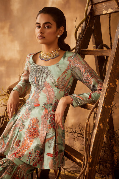 Close-up of left side print and dupatta details